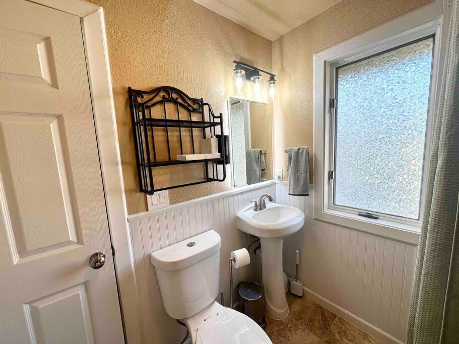 Cozy Cabin In The City Plus Gym Winnemucca Esterno foto